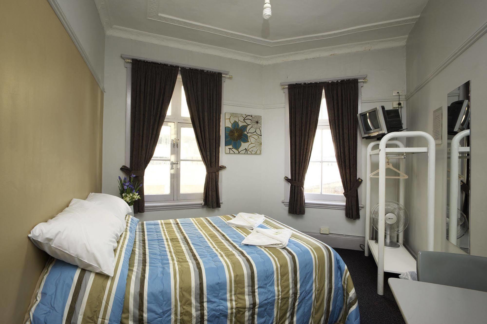 The George Street Hotel Сидней Экстерьер фото
